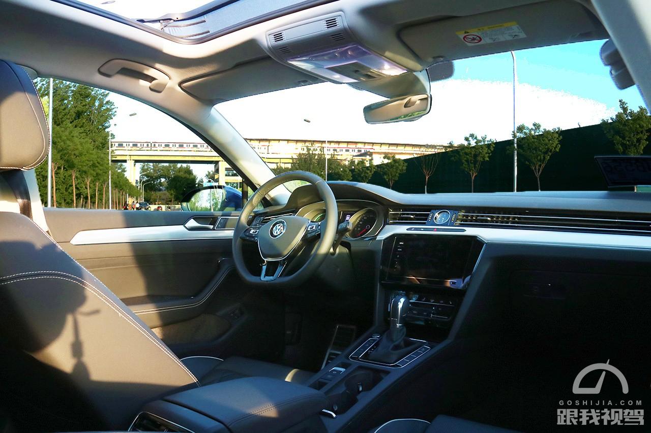 试驾一汽-大众迈腾GTE，满电续航56公里的它值得考虑吗？