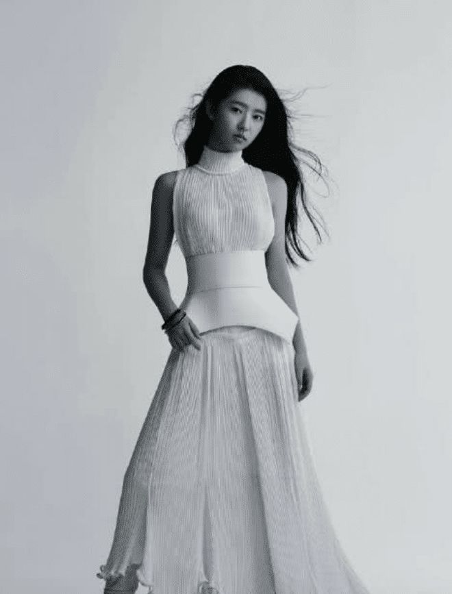 参加《向往的生活》被骂"滚出娱乐圈",拍摄大片却好评不断|何蓝逗