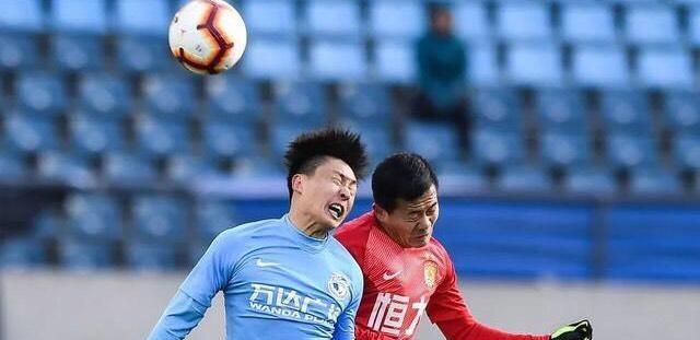 左路小白龙,右路陶强龙,新核心占据中路,大连人4231阵容浮现