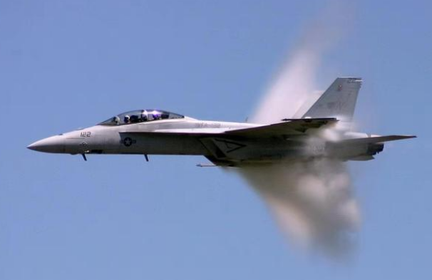 超音速飞机突破音障会把声音抛在后面,那么突破光障会发生什么?