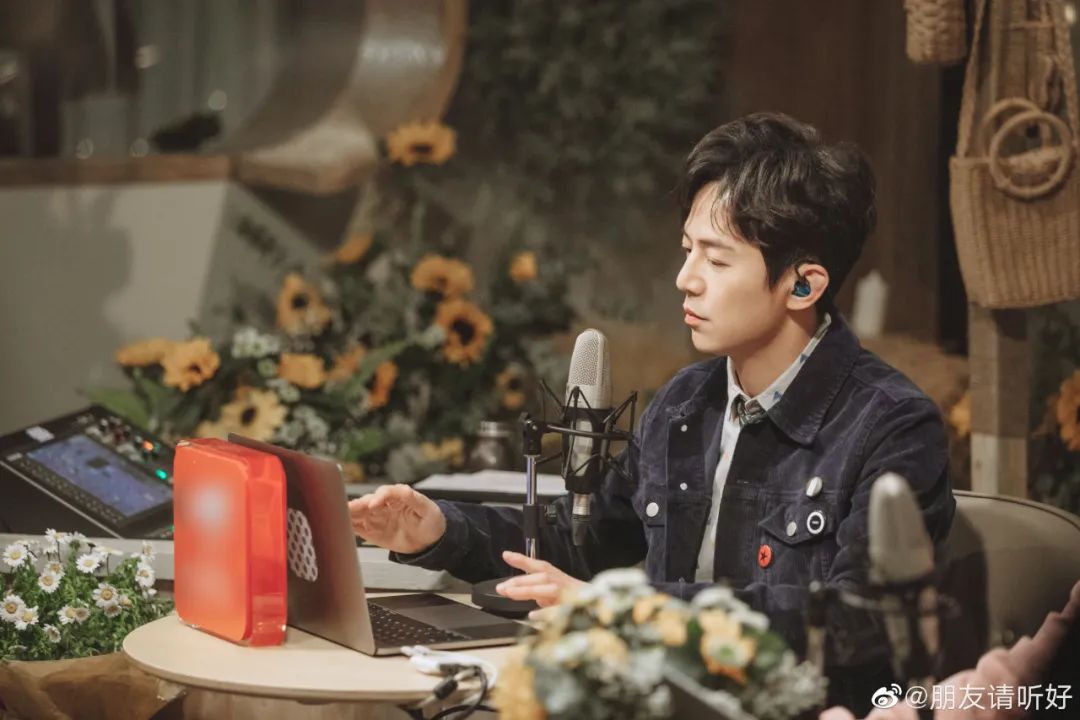 的力量,但这个力量不能加到这个偶像身上,该加到社会身上和自己身上