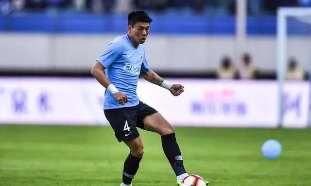 左路小白龙,右路陶强龙,新核心占据中路,大连人4231阵容浮现