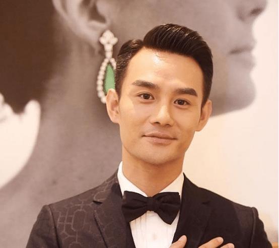 《清平乐》《猎狐》中将近四十的王凯引领收视巅峰,丝毫不油腻