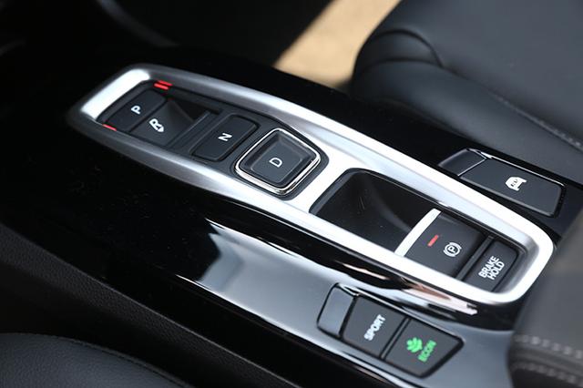 本田混动凌派实拍：补齐短板后，定价是唯一悬念