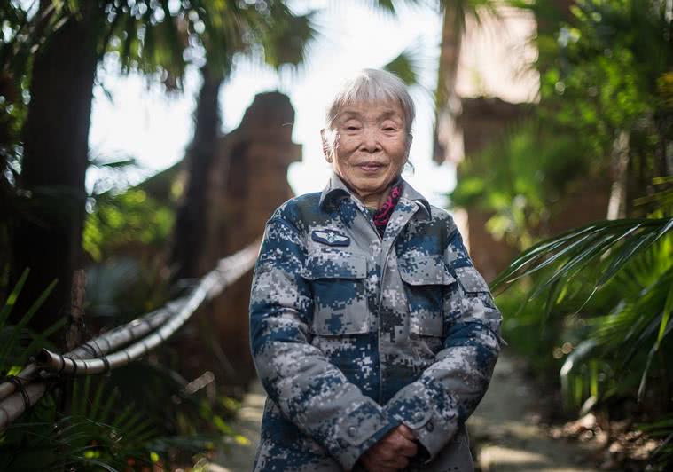 86岁奶奶省吃俭用,最贵的鞋仅15元,已捐款1000w|高原|老奶奶|马旭