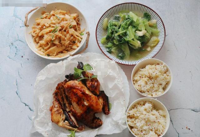 "最暖心午餐"火了,宝妈朋友圈晒母子餐引称赞,网友:我不羡慕