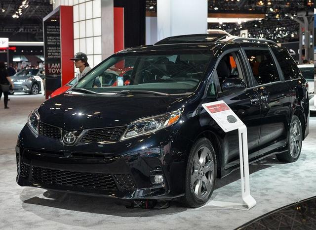 国产丰田皇冠正式停产，丰田加速“新老交替”，多款新车值得期待