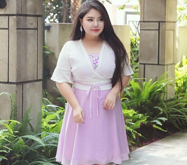 96斤;夏夏身高168cm,体重100斤……锥子脸,4a腰,大长腿成为网红的标配