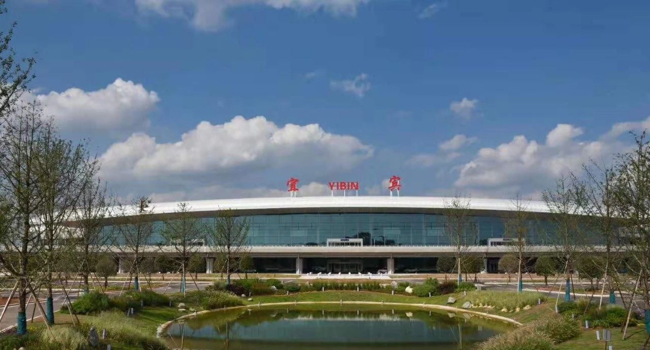 机场,位于中国四川省阿坝藏族羌族自治州松潘县川主寺镇北约12千米处