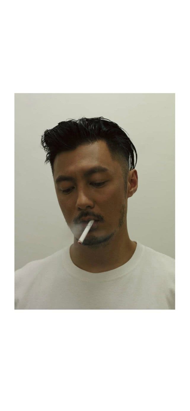 余文乐开豪车现身停车场,对管理员破口大骂还未戴口罩