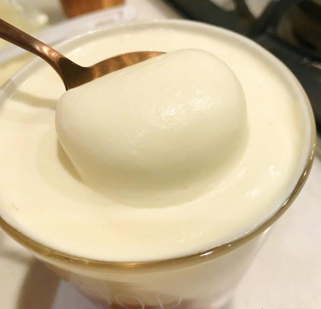 咸奶盖微微咸味,入口顺滑奶味又足,甜味刚刚好完全不会腻!