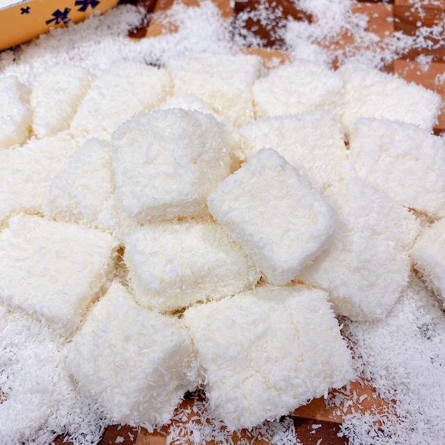 牛奶小方酥脆冰糕,椰蓉奶冻,奥利奥饼干夹心雪糕,好看又好吃!