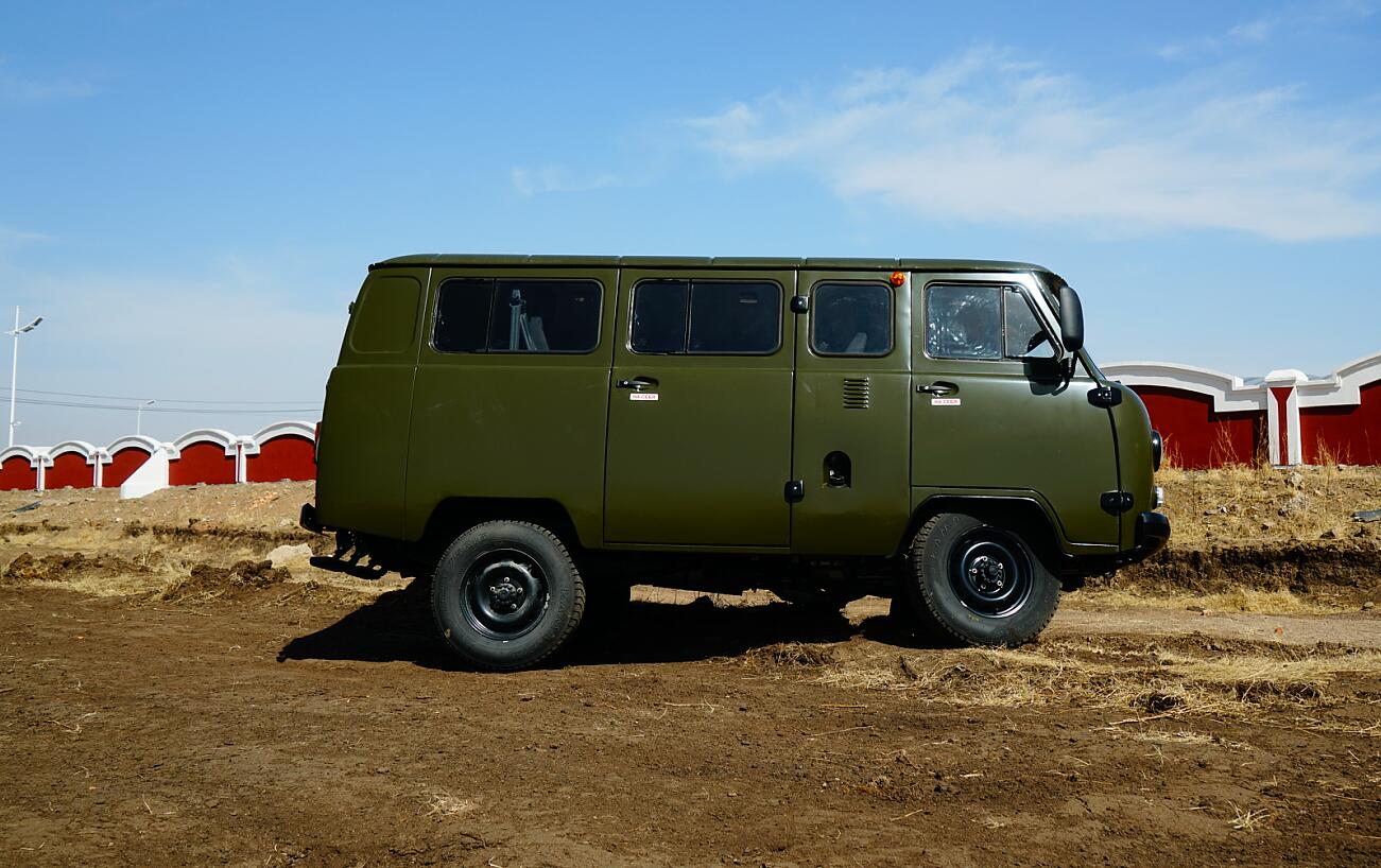 综合研判苏军uaz-452型1吨级越野指挥车技战术(3)