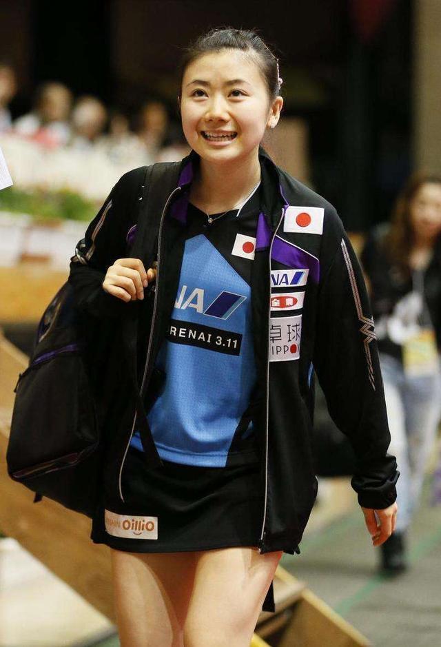 日本名将福原爱:3年生2娃,一家四口很幸福,如今31岁变女神