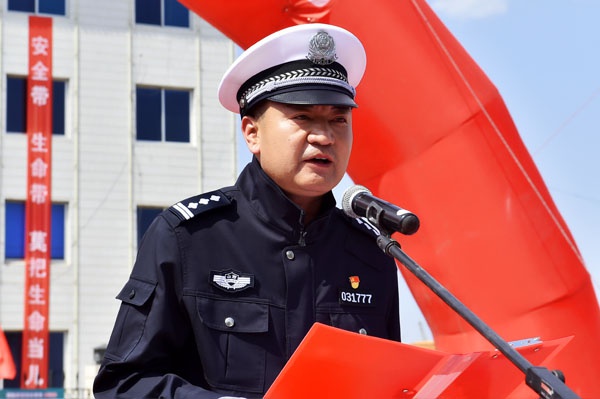 4月30日,是山西省道路交通安全日,当日下午,盂县公安局交警大队组织