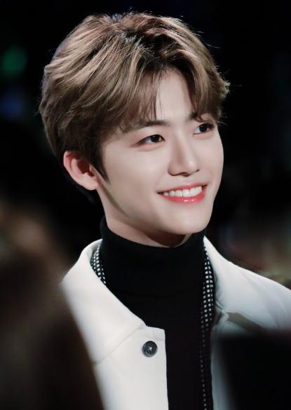 nct梦队刚回归,罗渽民就传出绯闻!事实证明:李秀满划时代火了