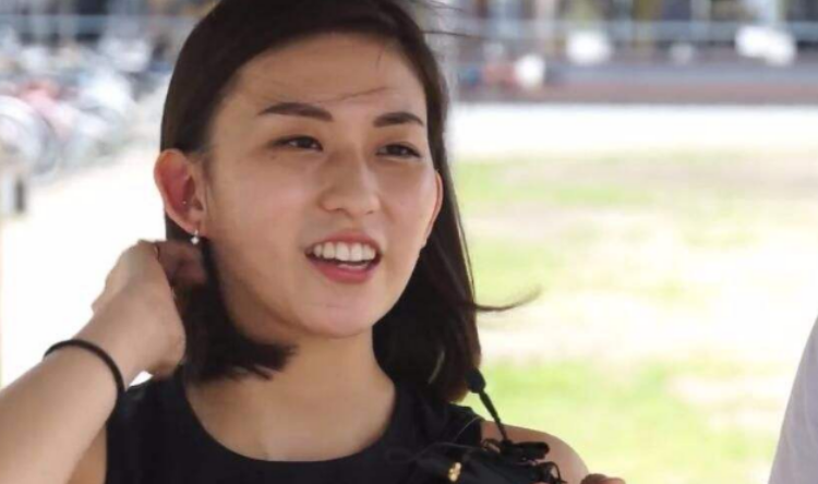 老挝妻子羞涩的说出原因