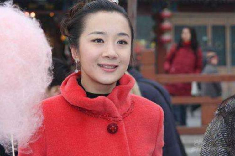 因太漂亮红极一时,本可以大展宏图,却遭疯狗狂咬毁容断送前程