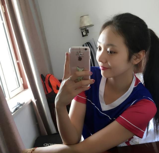 作为女排界享誉盛名的"天才少女",樊响在排球方面的天赋是毋庸置