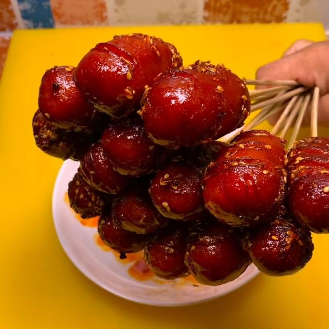 街边最火小吃,炸香肠,做法简单,学会自己在家做,非常解馋|香肠|签子