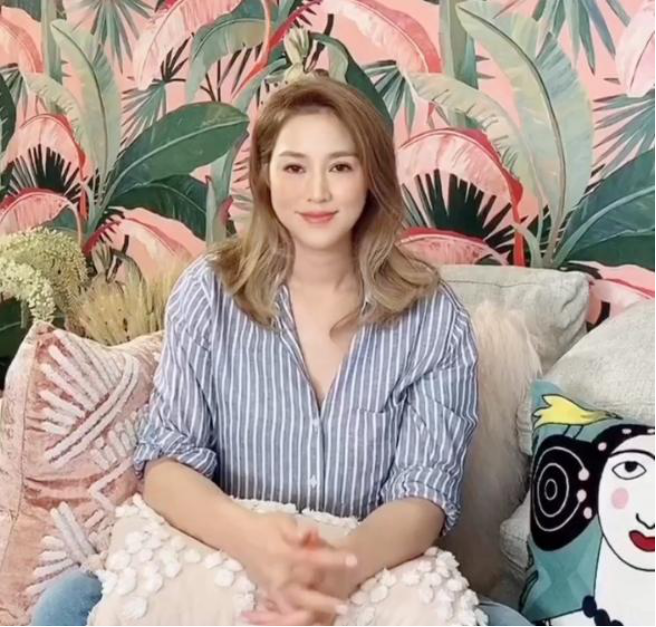 千亿媳妇徐子淇发胖不敢认,疑因备孕第五胎而肿胀,脸上疲态十足