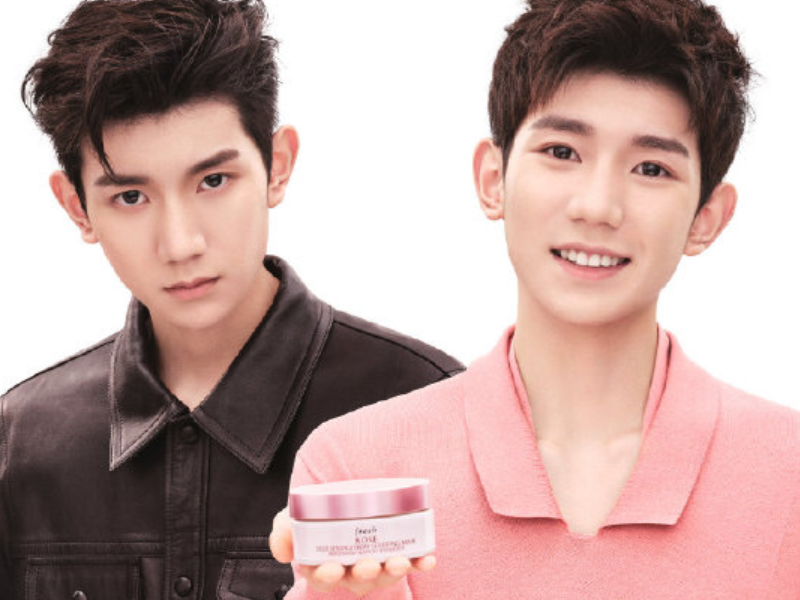 易烊千玺是他坚强的后盾,杨超越夸他阳光可爱看清是谁后:佩服!