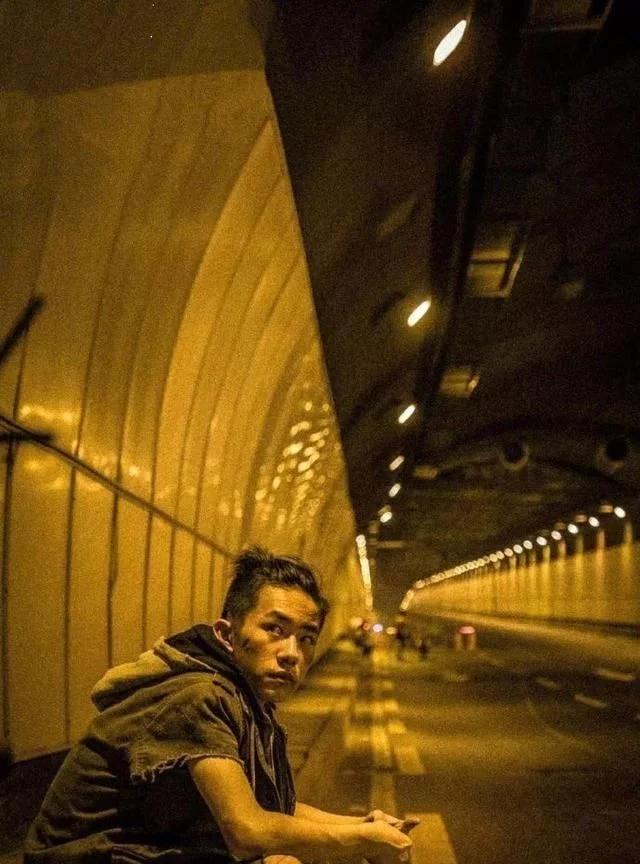 而且在节目中,他还和郭麒麟来了一段相声,表现也是非常惊喜呢.