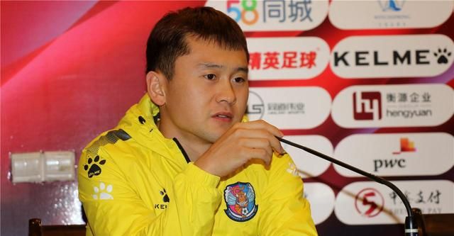青岛黄海有位跑不死球员，金敬道师弟是冲超功臣