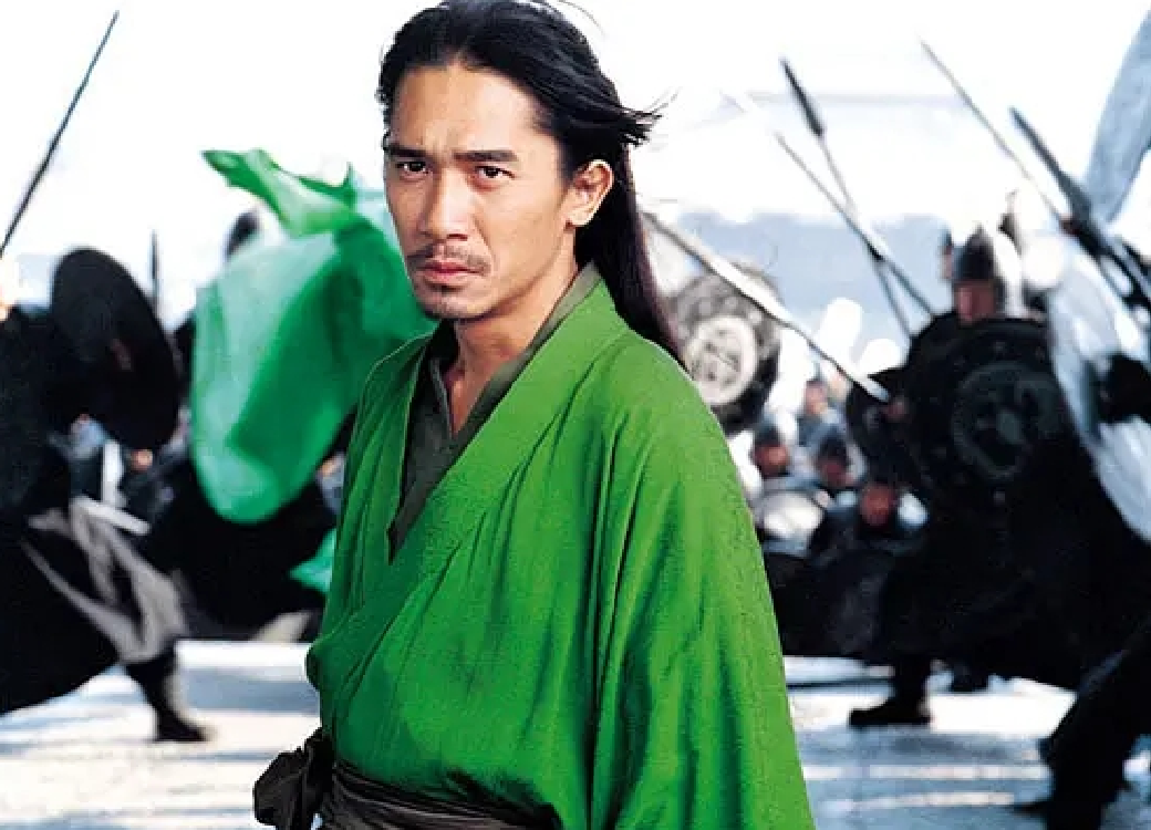 梁朝伟梁朝伟在电影《英雄》中饰演角色残剑,这是影片中最重要的一个