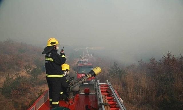 参加灭火救援5300余次，烟台消防崔龙获山东省五一劳动奖章
