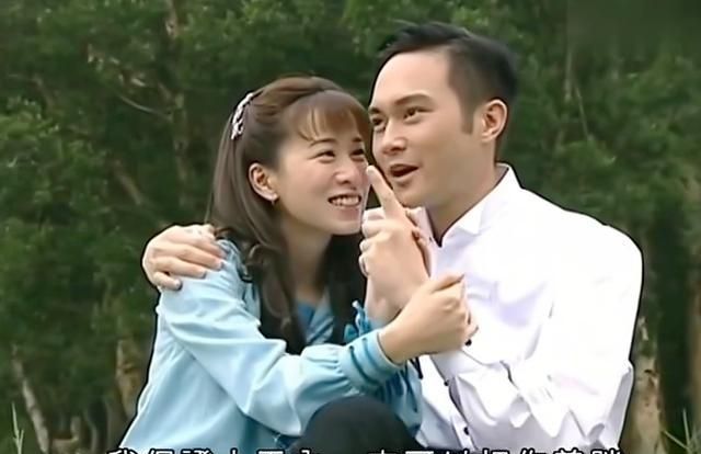 在《西关大少》中再次和张智霖合作,饰演夜香妹何双喜:在《红衣手记》