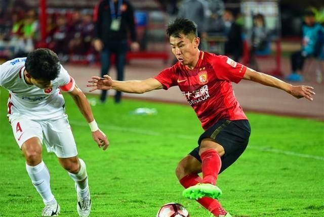 被郑智接回恒大,于汉超何去何从?大连媒体:可能还要被罚!