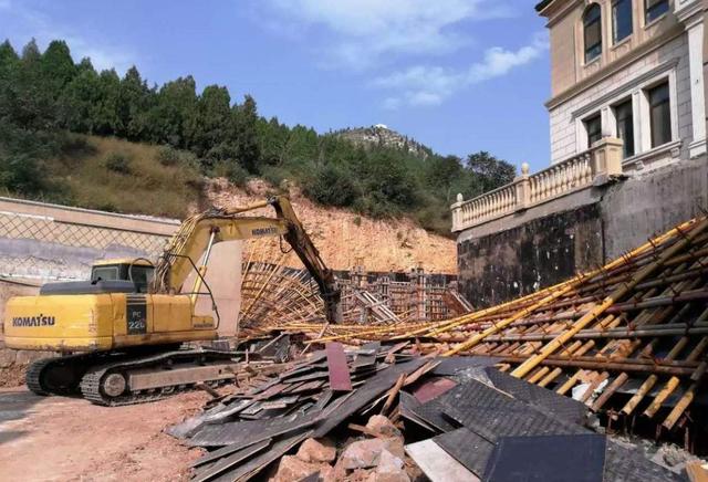 "别墅群"被集体拆除,网友:手续齐全,可惜不是从正道获得