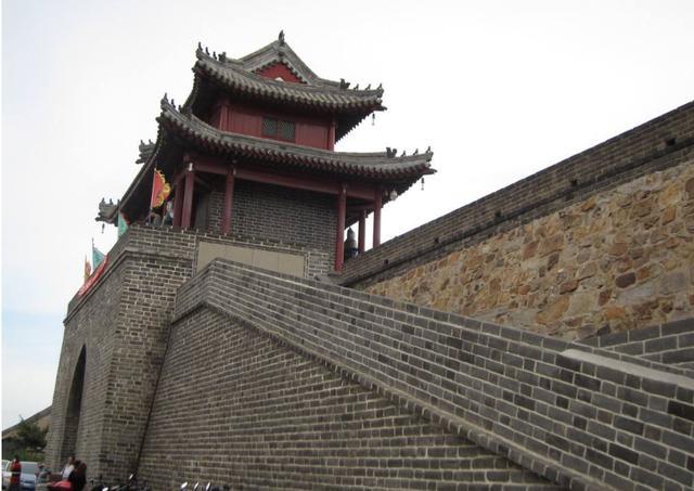 被世人遗忘的古城,是唯一的方形卫城,距今已有1600多年