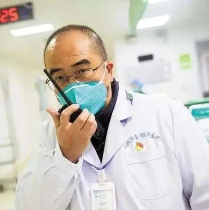 “抗疫英雄”张定宇，晋升厅级|新冠肺炎_新浪新闻