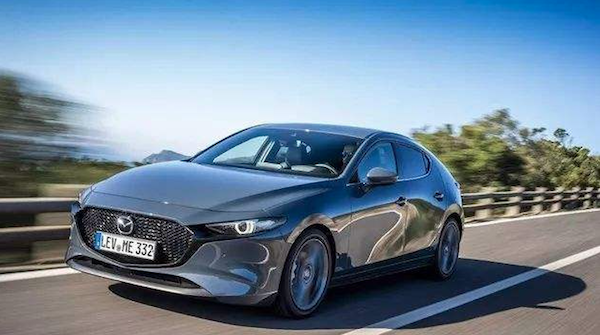 终于搭载压燃发动机了 全新马自达3你怎么看？