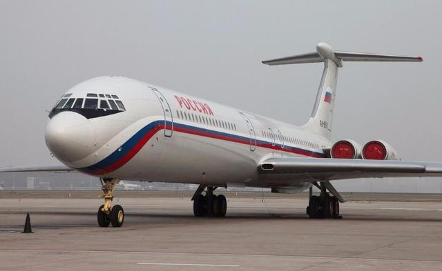 伊尔-62,机头装一大水箱,用运-20的发动机|伊尔|客机|机头_新浪新闻