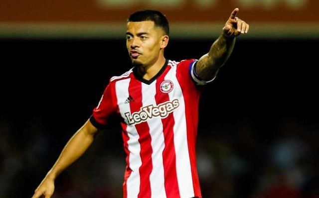 李可在8岁时加入阿森纳青训营,11-12赛季,李可横空出世,为阿森纳一队