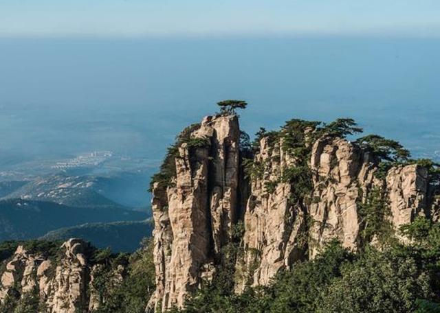 山东排名第二的名山，巍峨壮丽媲美泰山，更有“东泰