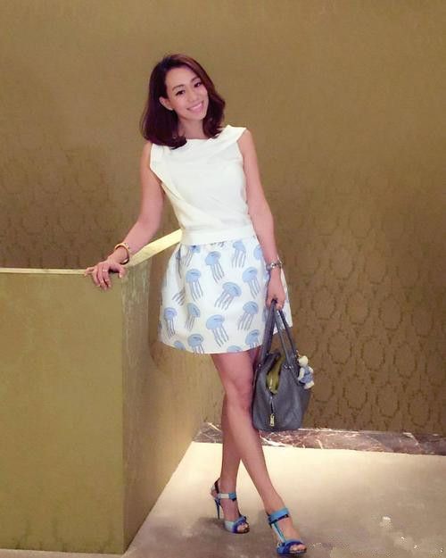 41岁吴辰君素颜出镜没有p图的脸很真实保养很到位