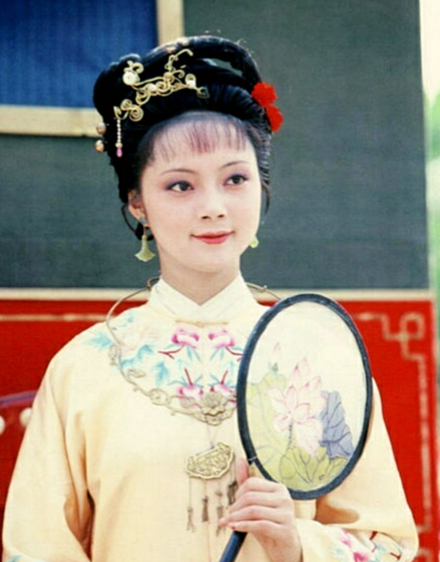 宝钗嫁祸黛玉,被吓唬的两位姑娘,一高一低人生大不同