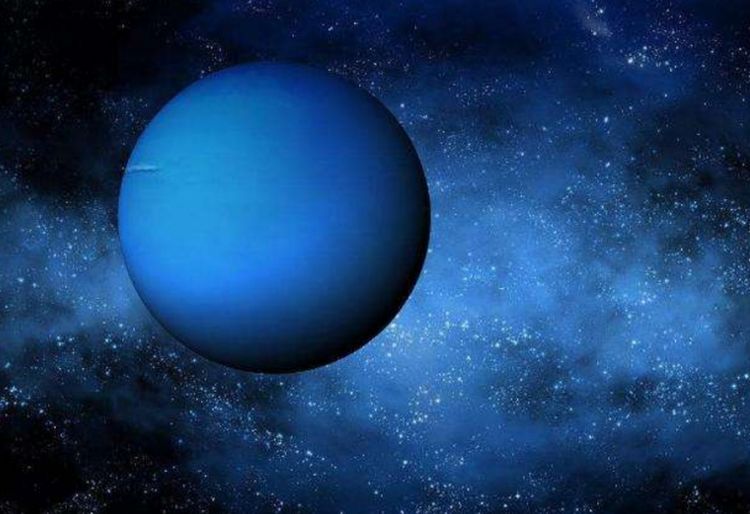 研究表明:海王星离太阳比天王星要远的多!但是海王星却更热!