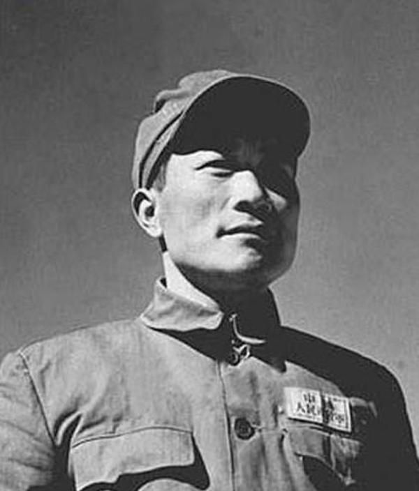 陈毅赞:国华同志,刘邓大军千里跃进大别山,边区功不可没啊