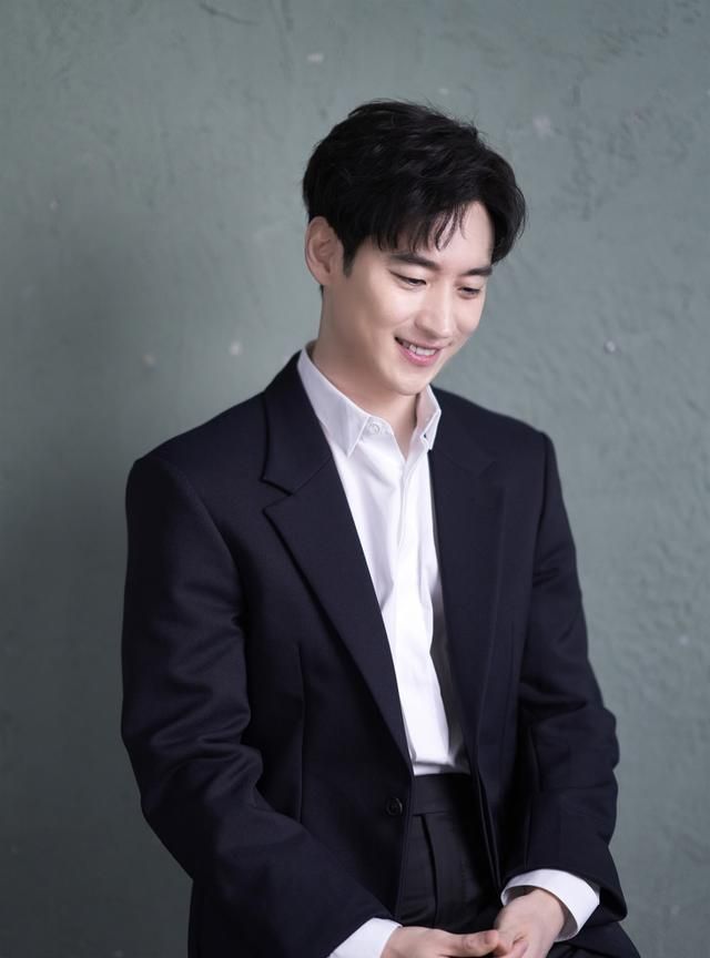 狩猎的时间李帝勋为什么认为比起金钱继续演戏更重要