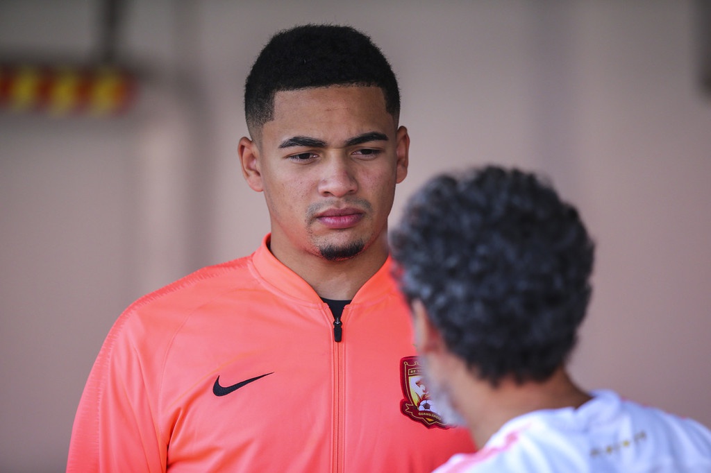 相关部门正配合推进归化进程布朗宁为国出战资格仍需时间等待