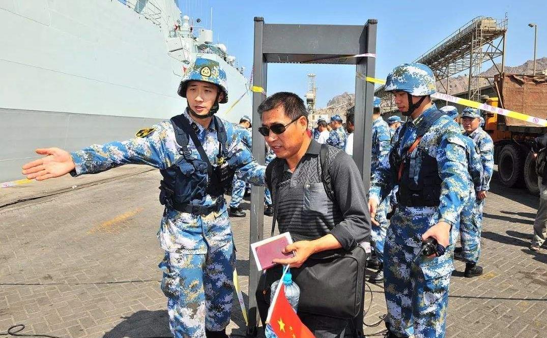 美国的撤侨行动,出动682架次直升机,9小时撤离5000多人