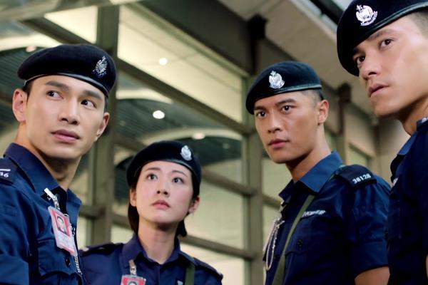 《机场特警》结局差,张景山既没有选择余安娜,也没有选择辛凯晴生活潮