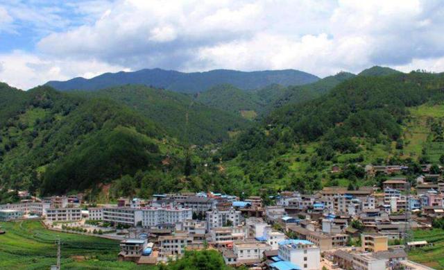 国内适合养老的3座城市，青岛上榜，实至名归的退休天堂
