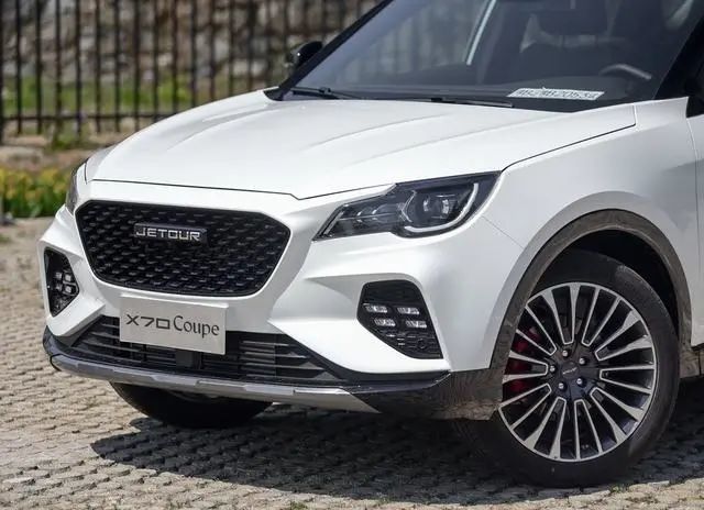 奇瑞全新中型轿跑suv,9.29万起步即高配,标配360影像