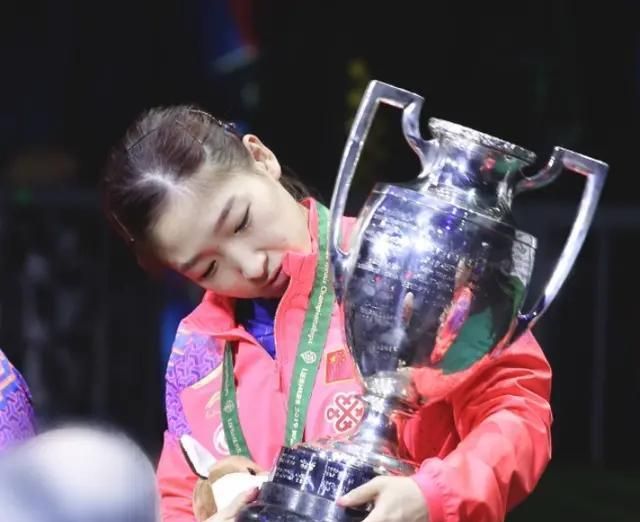 孙颖莎能否像邓亚萍般幸运,东京奥运以单打身份出现奥运会赛场休闲区蓝鸢梦想 - Www.slyday.coM 孙颖莎能否像邓亚萍般幸运,东京奥运以单打身份出现奥运会赛场休闲区蓝鸢梦想 - Www.slyday.coM